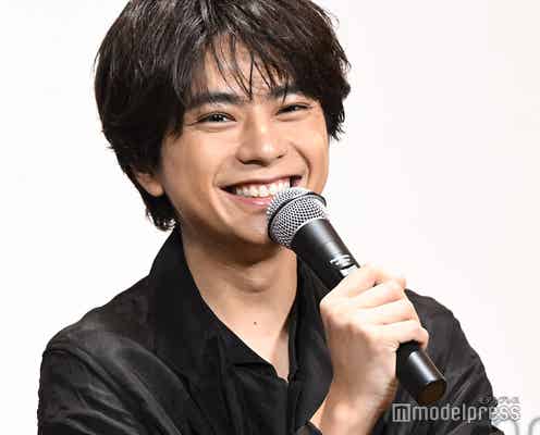 佐藤勝利、30代目前の決意表明「新体制になったばかりのtimeleszを引っ張れるような」初ソロ写真集1番見てほしいメンバーは?