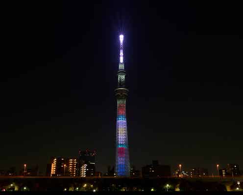 東京スカイツリー、NiziU特別ライティング初点灯 9色のメンバーカラーに