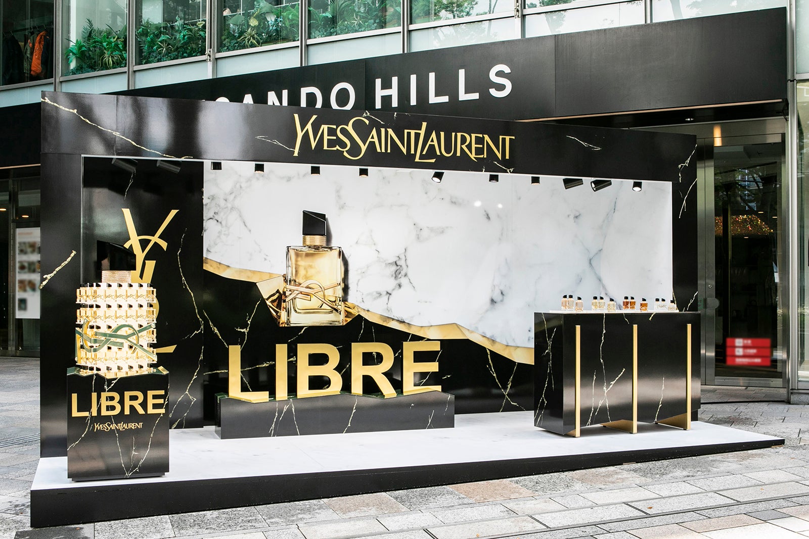 「YSL LIBRE STAND」 （提供写真）
