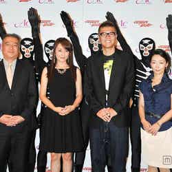 「イオンエンターテイメント新サービス&夏休みキャンペーン記者発表会」に出席した矢田亜希子(左から2番目)