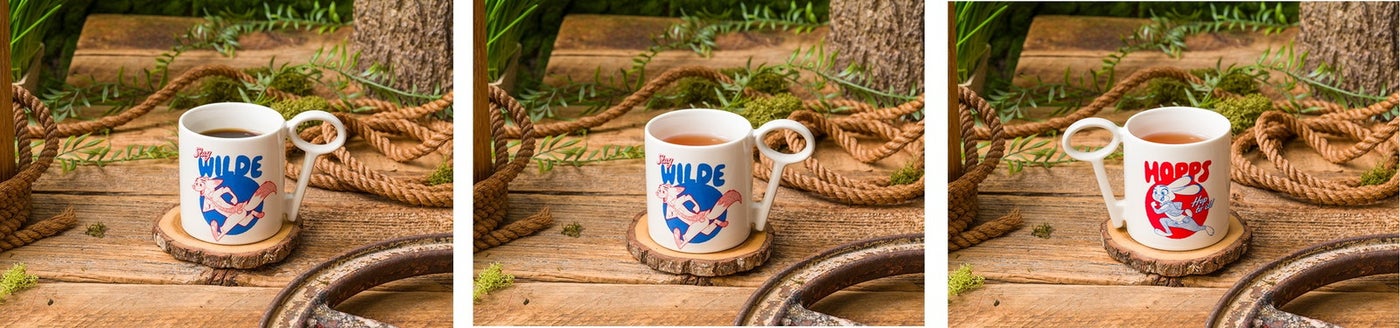 ホットコーヒー、ホットティー、ホットミルク各税込690円（C）Disney