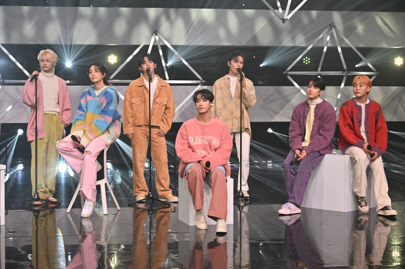 SEVENTEEN（C）テレビ朝日