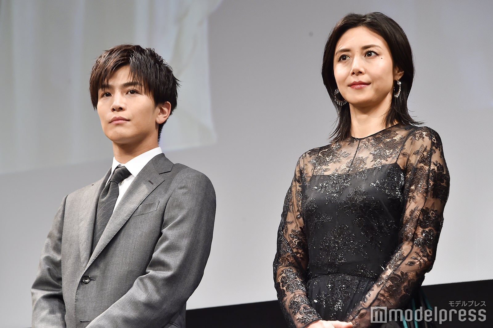 岩田剛典、松嶋菜々子（C）モデルプレス