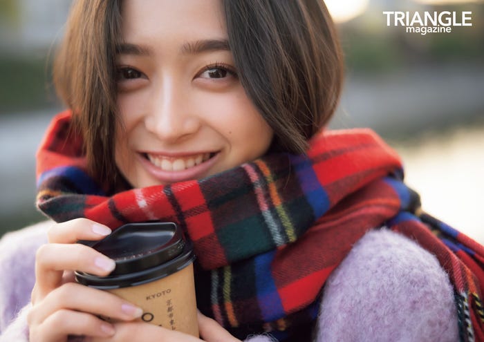 「TRIANGLE magazine 01」井上和、SHOWROOM限定特典ポスター(講談社)撮影/中村和孝