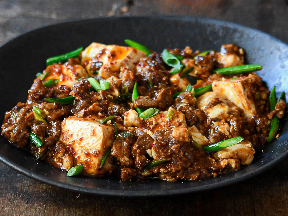 羊肉麻婆豆腐丼1000円／提供画像