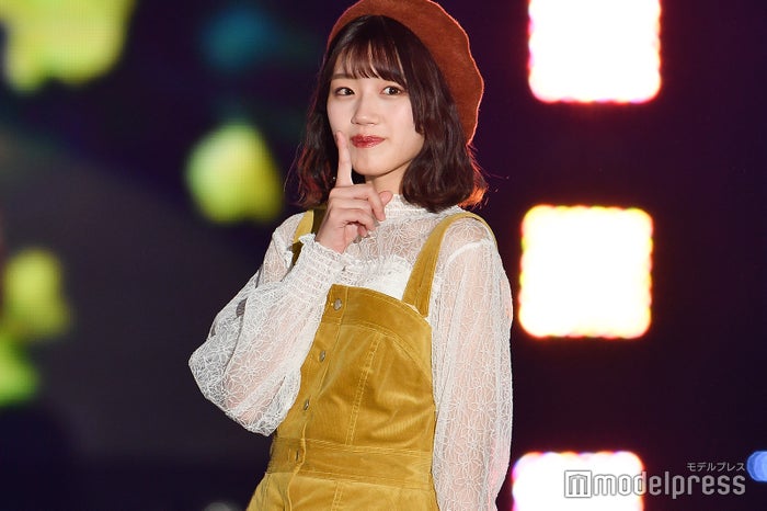 日向坂46佐々木美玲 指キスで可愛さ炸裂 Girlsaward 19 A W モデルプレス 日向坂46佐々木美玲 指キスで可愛さ炸裂 Girlsaward 19 A W モデルプレス