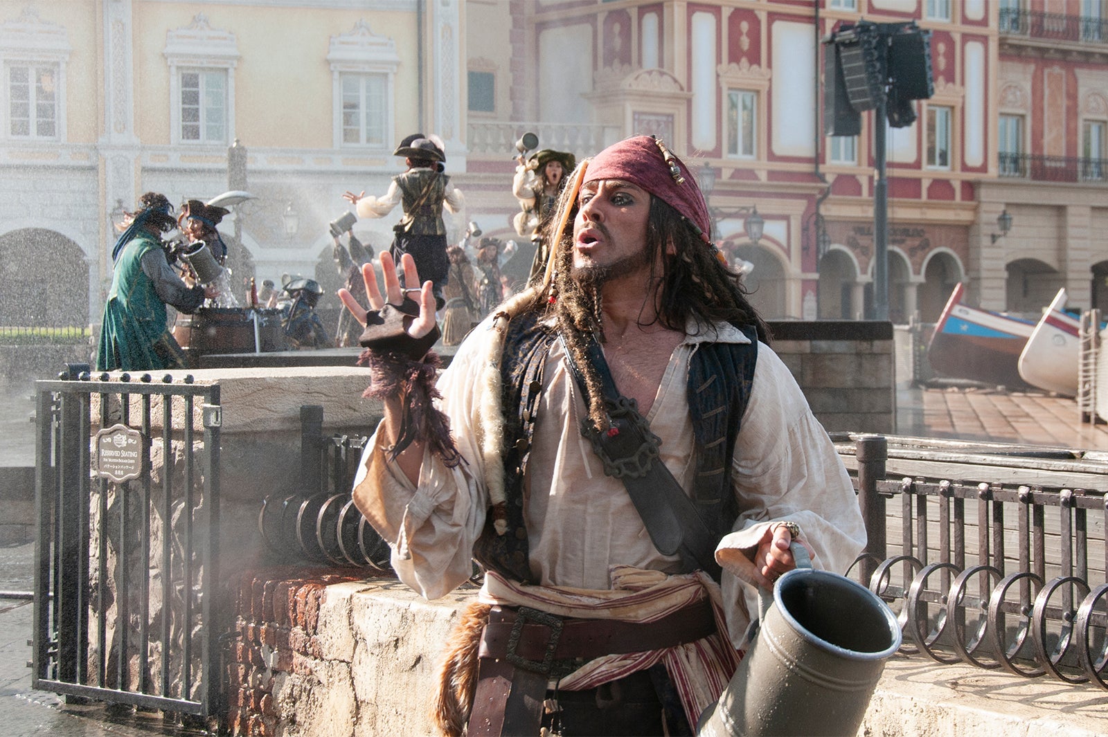 「パイレーツ・サマーバトル “ゲット・ウェット！”」（C）Disney