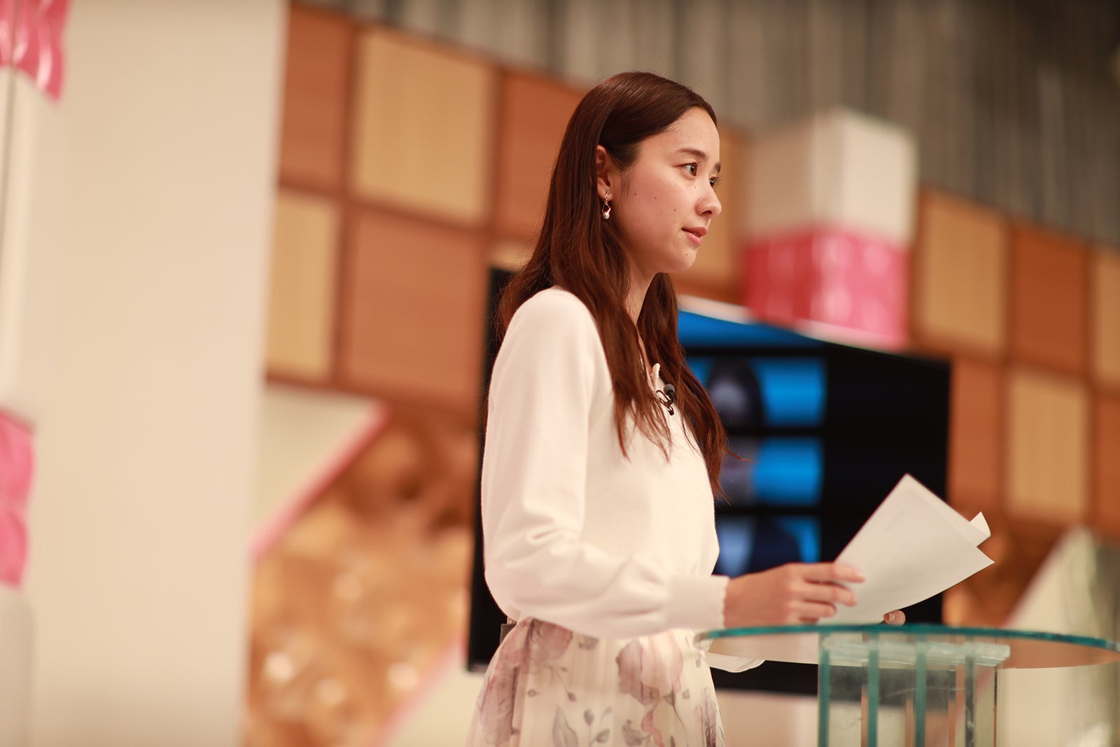 堀田真由／「言霊荘」第3話より（C）テレビ朝日