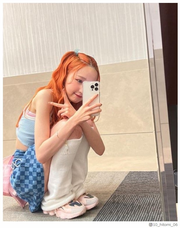 AKB48本田仁美のオレンジヘアが「可愛すぎる」と話題 “ミニ丈キャミ”で抜群スタイルも見せる