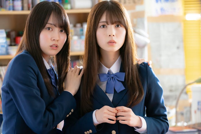 賀喜遥香、筒井あやめ(C)「量産型ルカ」製作委員会