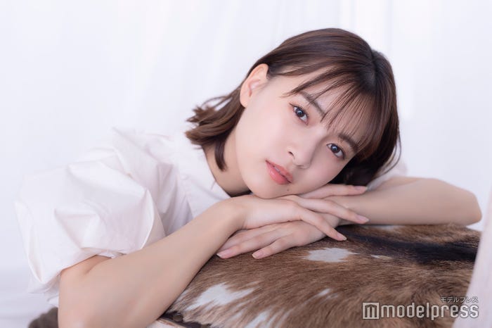 新條由芽(C)モデルプレス