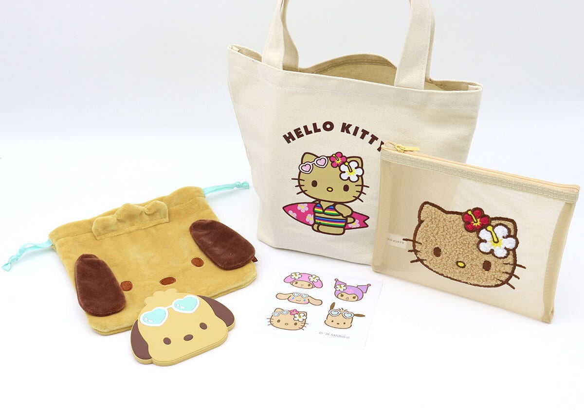 sweet8月号通常号と増刊号の付録が全て並べられている