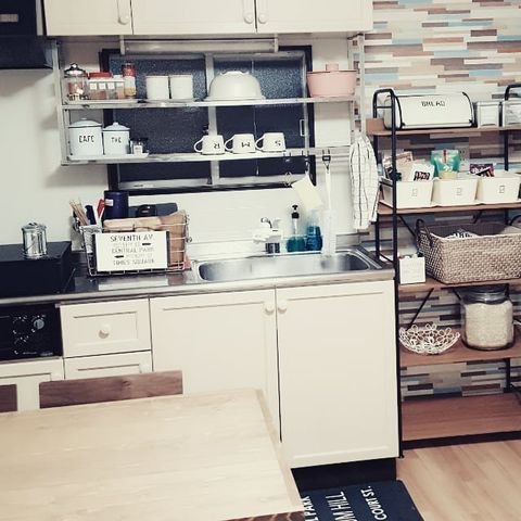 団地キッチンの古い 狭いイメージとはサヨウナラ おしゃれアイデア実例を大公開 モデルプレス 団地キッチンの古い 狭いイメージとはサヨウナラ おしゃれアイデア実例を大公開 モデルプレス