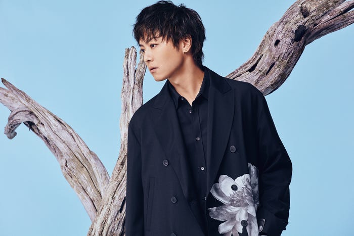 EXILE TAKAHIRO/「月刊EXILE」2月号より(LDH、12月26日発売)(画像提供:LDH)