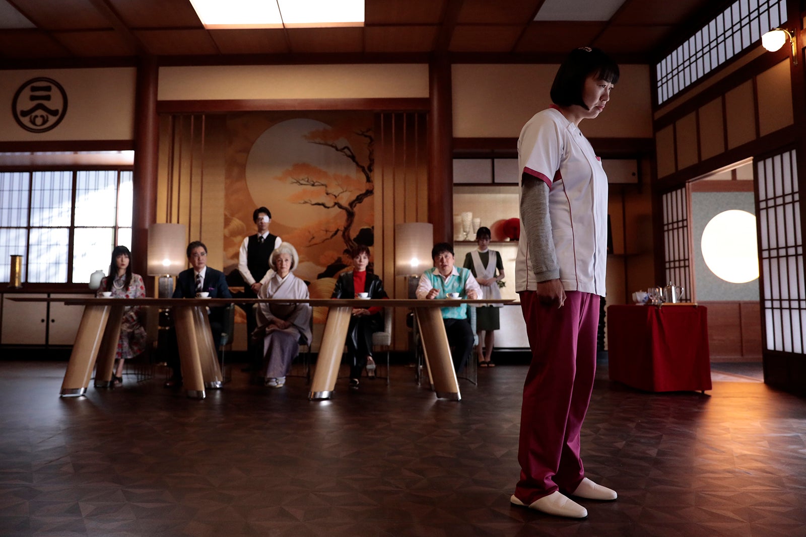 MEGUMI、安井順平、夏木マリ、土屋アンナ、吉田ウーロン太、山崎静代「プライベートバンカー」第6話（C）テレビ朝日