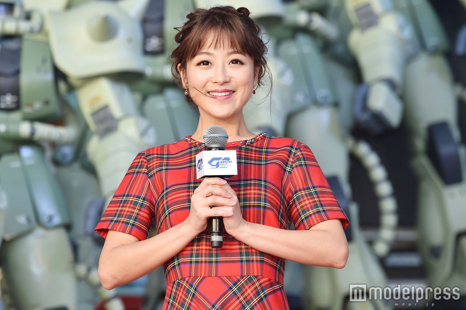 鈴木奈々 （C）モデルプレス