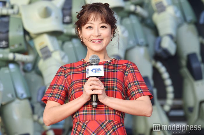 鈴木奈々 (C)モデルプレス