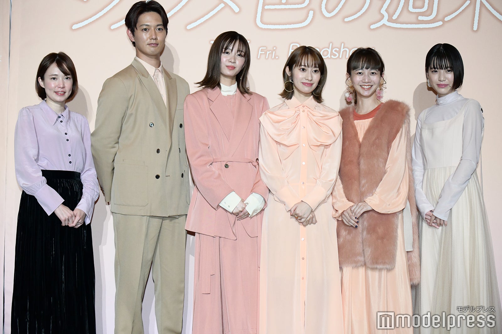 穐山茉由監督、工藤阿須加、岡崎紗絵、桜井玲香、三戸なつめ、中井友望 （C）モデルプレス