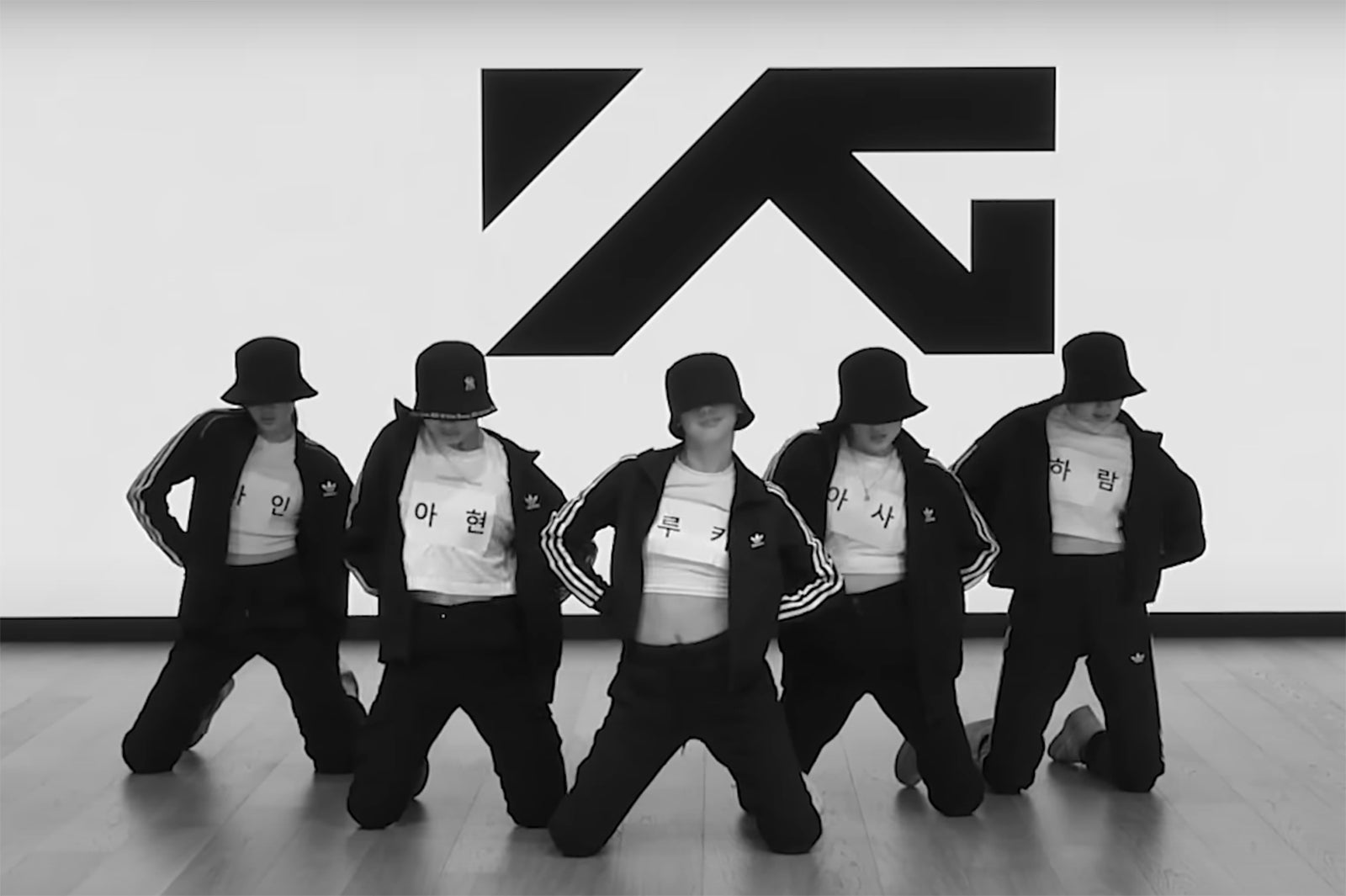 BLACKPINKに次ぐYG新グループ・BABYMONSTER、ルカ・アサら初公開メンバー含むダンス映像投稿「もうハマる予感」絶賛の声