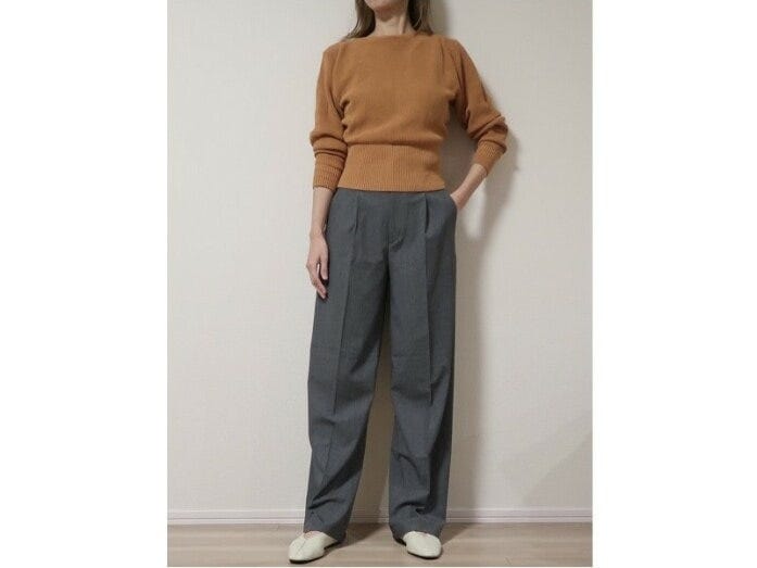 ユニクロ　タックワイドパンツ　3990円（税込）