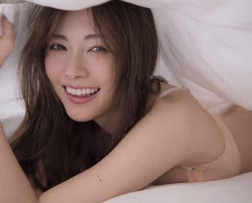 白石麻衣、写真集が今世紀最大のヒット!累計発行部数が20万部突破【未収録カットあり】