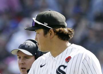 村上宗隆 守備で好プレー披露 四回に一塁線へのライナーを横っ跳び 42日ぶりメジャー復帰