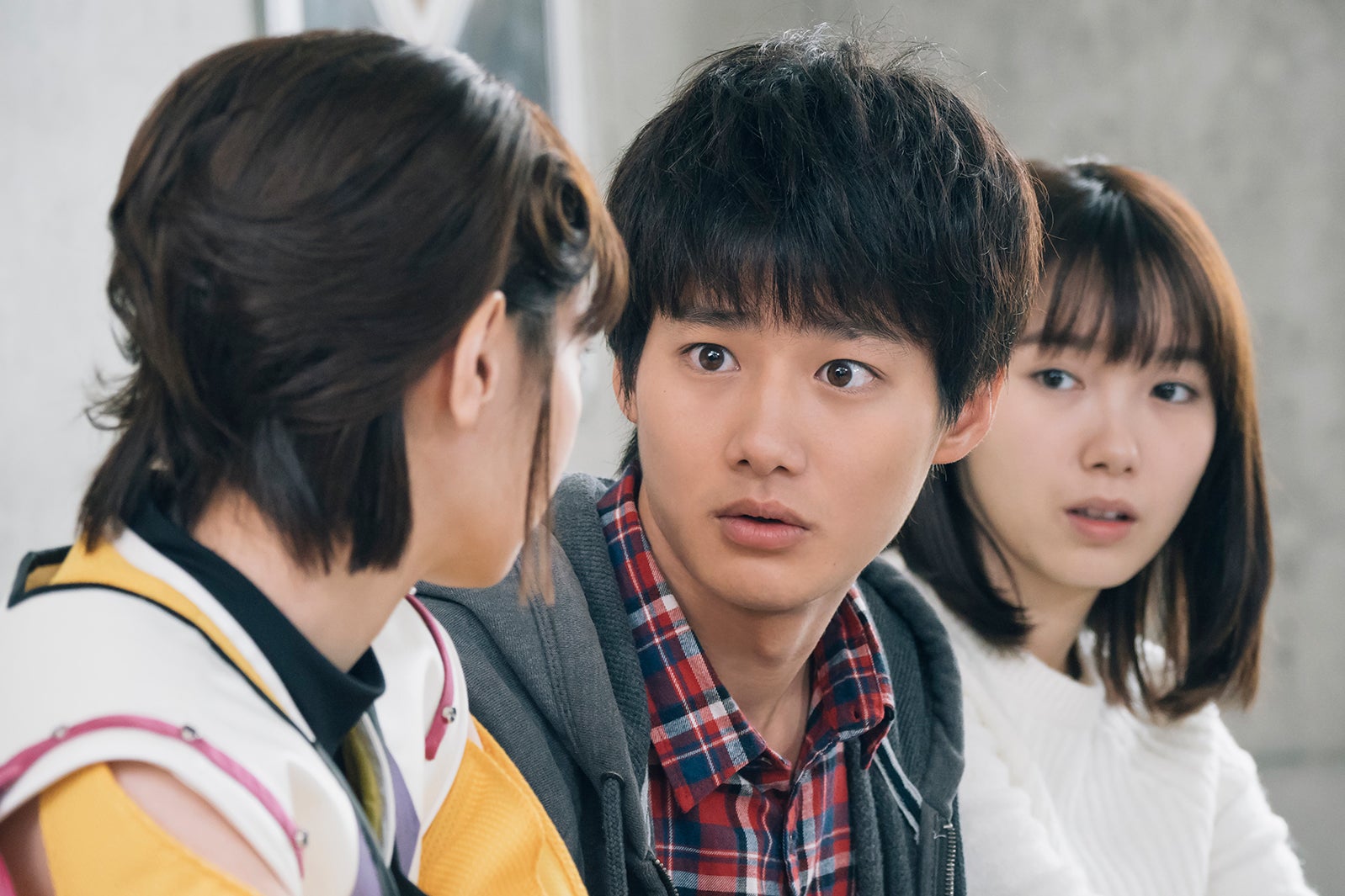 西野七瀬、野村周平、飯豊まりえ／「電影少女」第5話より（C）「電影少女2018」製作委員会