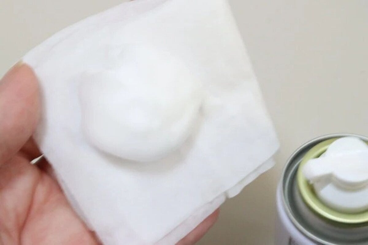 ダイソーの泡タイプのメガネクリーナー