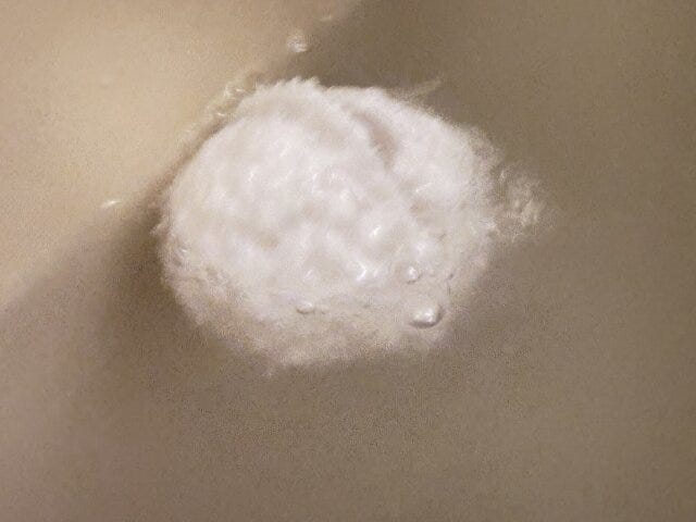 セリア ミニチュアファーストフードバスボール セリアのミニチュアファーストフードバスボールは発砲しながらお湯に溶ける