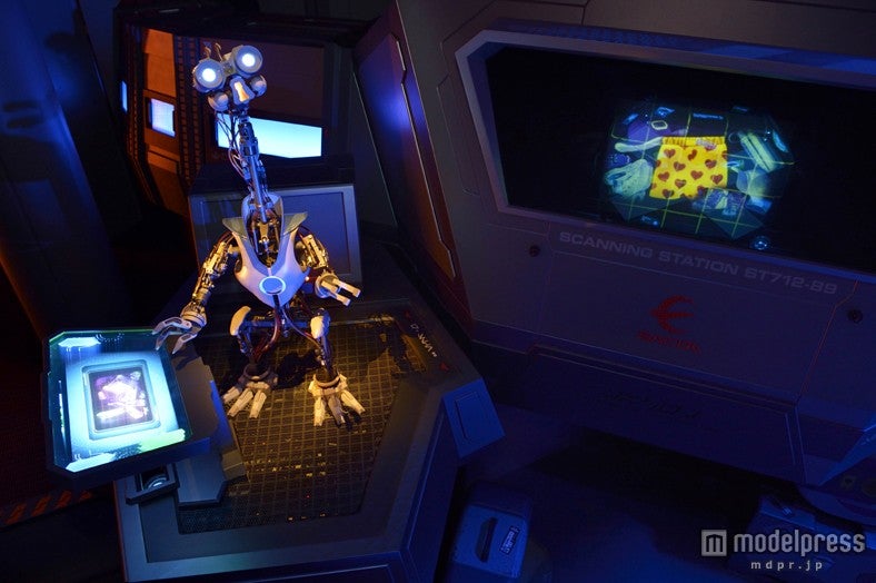 セキュリティーエリア（C）Disney／Lucasfilm Ltd．