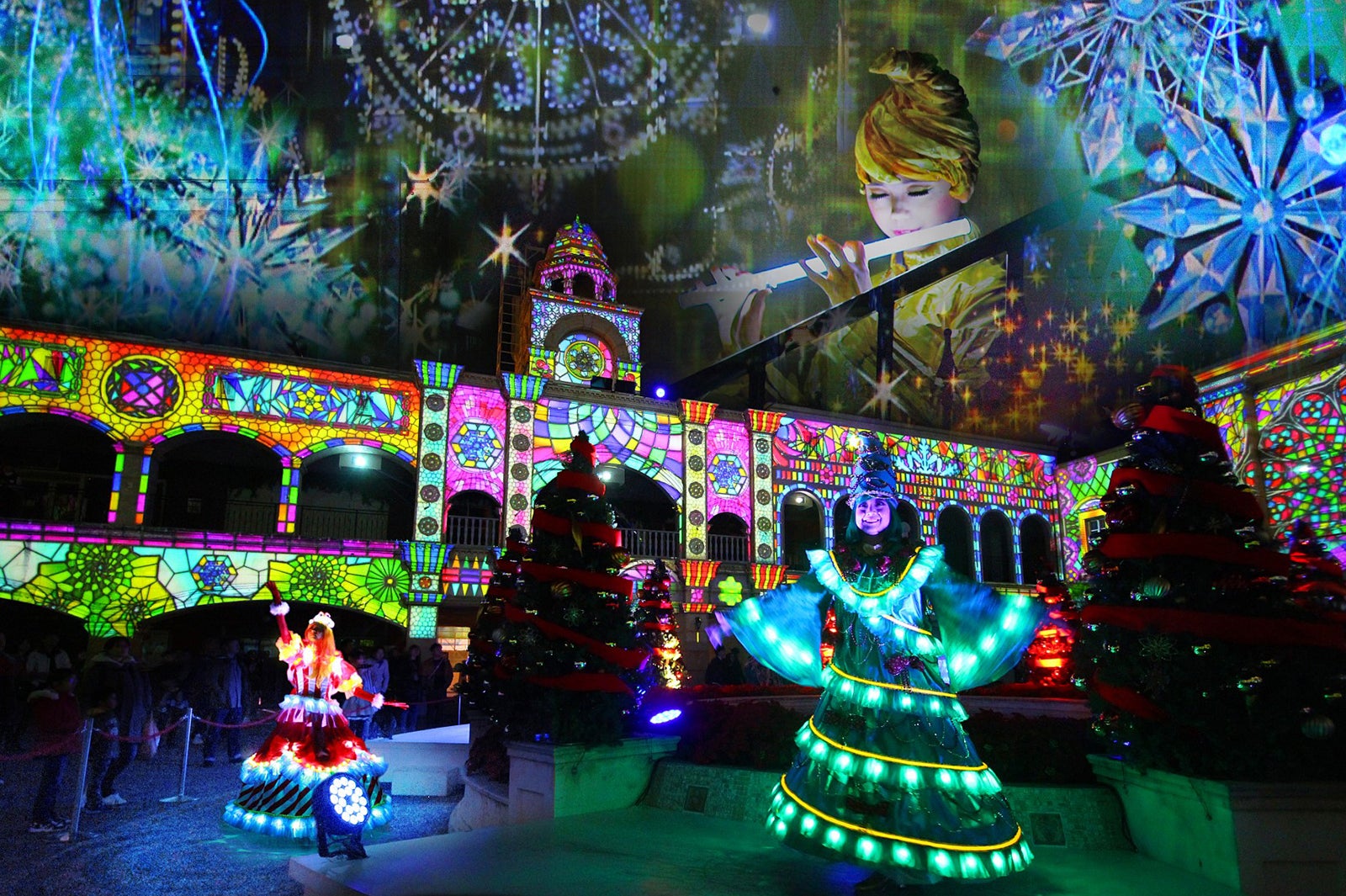 360°3Dマッピング「NEIGE（ネージュ）／画像提供：ラグーナテンボス