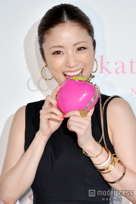 「ケイト・スペード」20周年イベントに出席した上戸彩