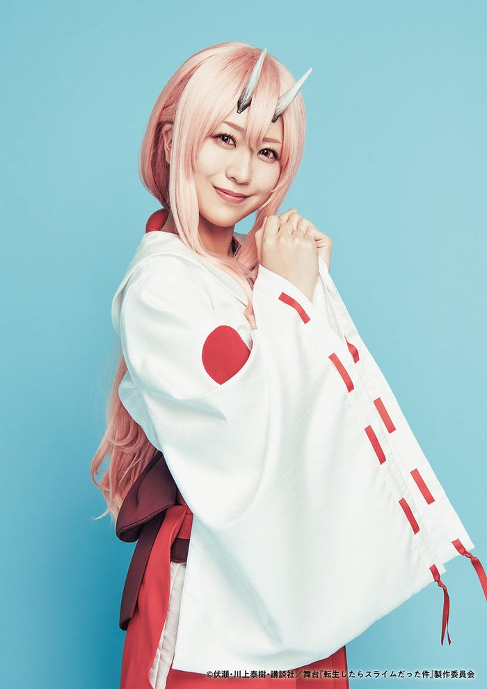 篠崎彩奈(C)伏瀬・川上泰樹・講談社/舞台「転生したらスライムだった件」製作委員会