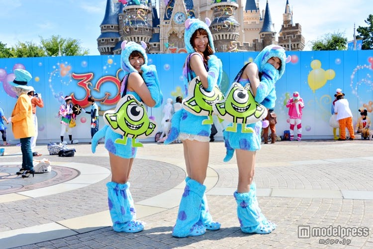 画像15 28 ディズニーハロウィーン 仮装ゲストがランドに集結 写真特集 モデルプレス