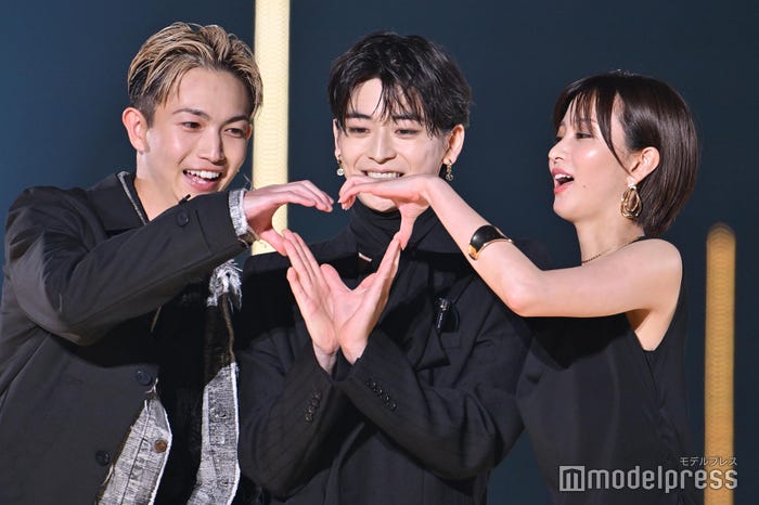 綱啓永、高橋文哉、岡崎紗絵(C)モデルプレス