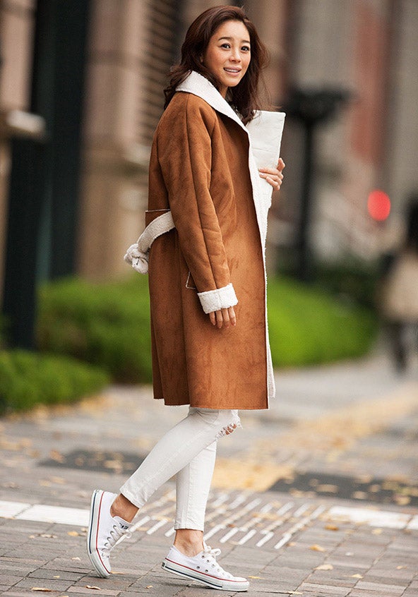 バラエティケーブル編みプルオーバー+ハードブロークン　カラースキニーパンツ「STYLEST」6,950円（税別）／画像提供：STYLEST