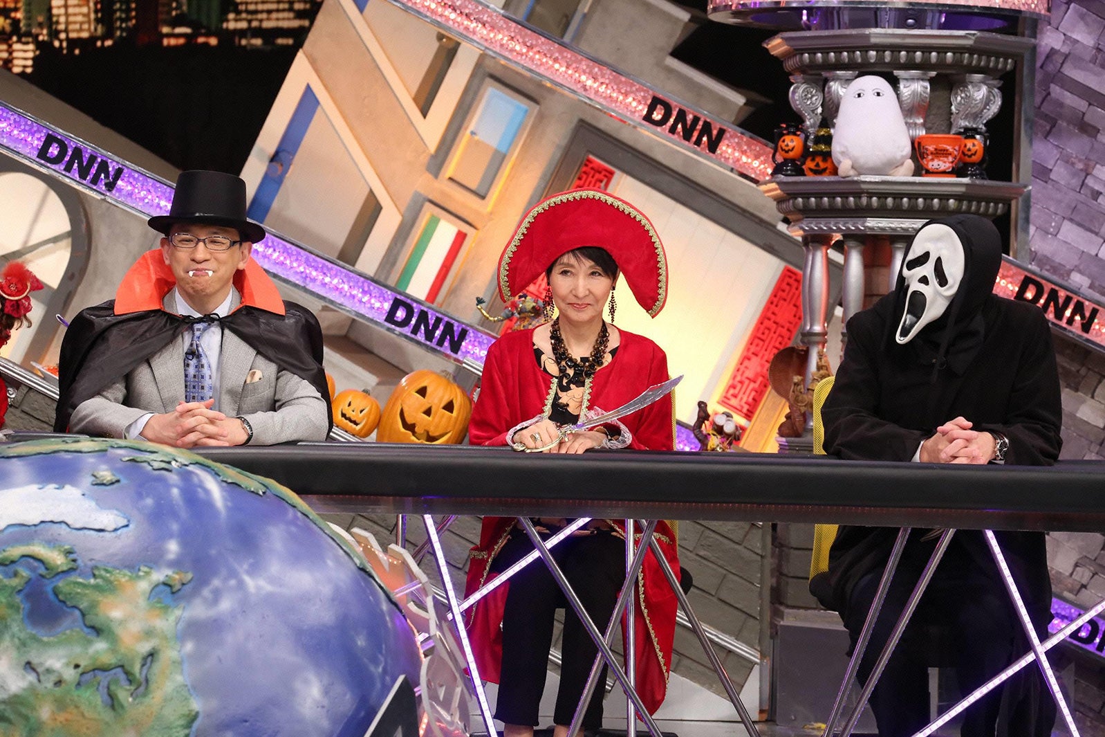 （左から）齋藤孝、吉川美代子、出口保行（C）フジテレビ