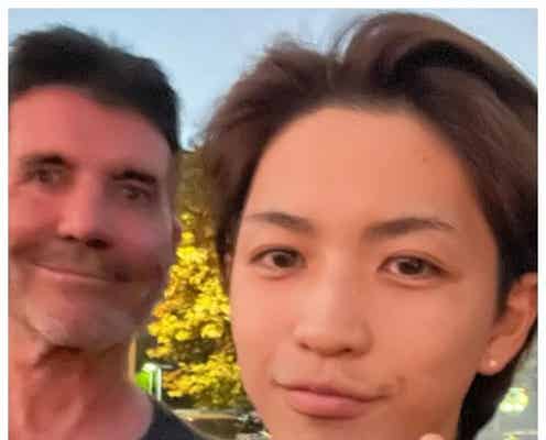 岩橋玄樹、AGT審査員サイモンとの2ショット公開「すごすぎる」「食事したの?」と反響
