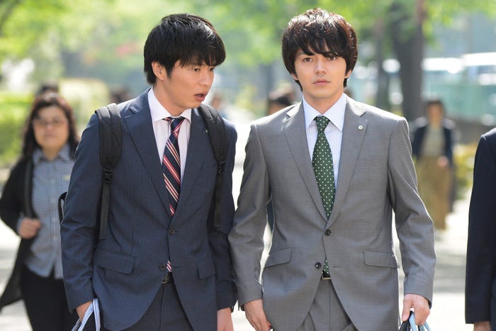 田中圭、林遣都/「おっさんずラブ」第5話より(C)テレビ朝日