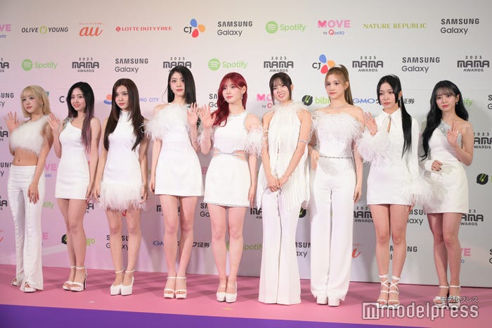 Kep1er(左から)ヒカル、イェソ、ダヨン、シャオティン、チェヒョン、ユジン、ヒュニンバヒエ、ヨンウン、マシロ(C)モデルプレス