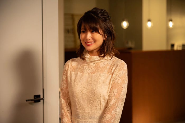 佐津川愛美「サブスク不倫」第2話より(C)「サブスク不倫」製作委員会・MBS