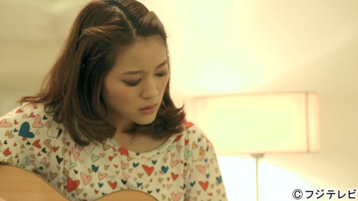 恋心を利用してテレビに出ている?(写真は永谷真絵)/「テラスハウス」11月25日放送回より