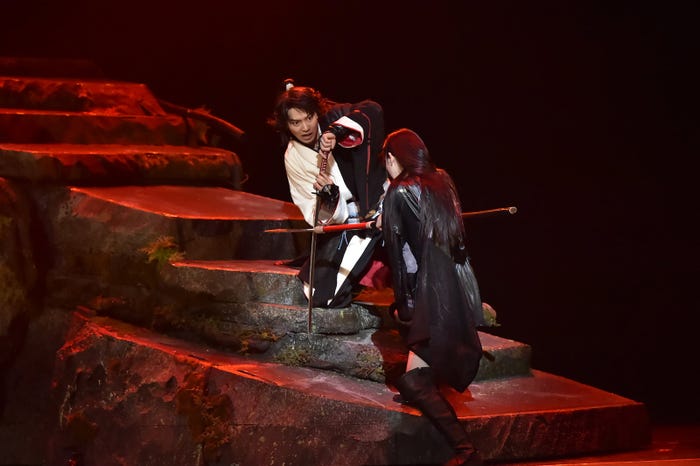 山崎賢人/撮影:阿部章仁