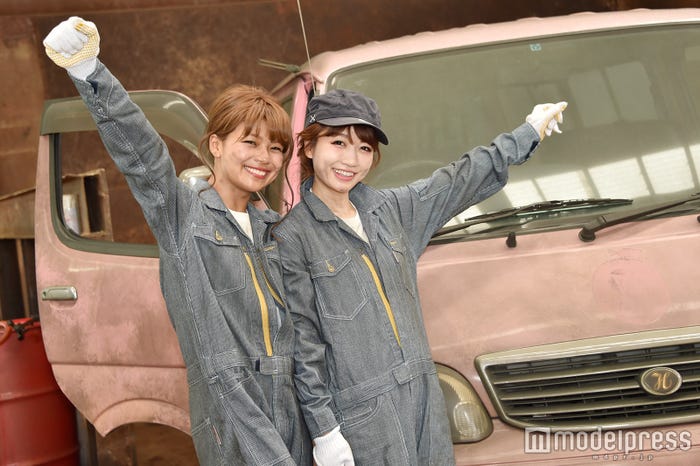 クロ、桃(C)モデルプレス