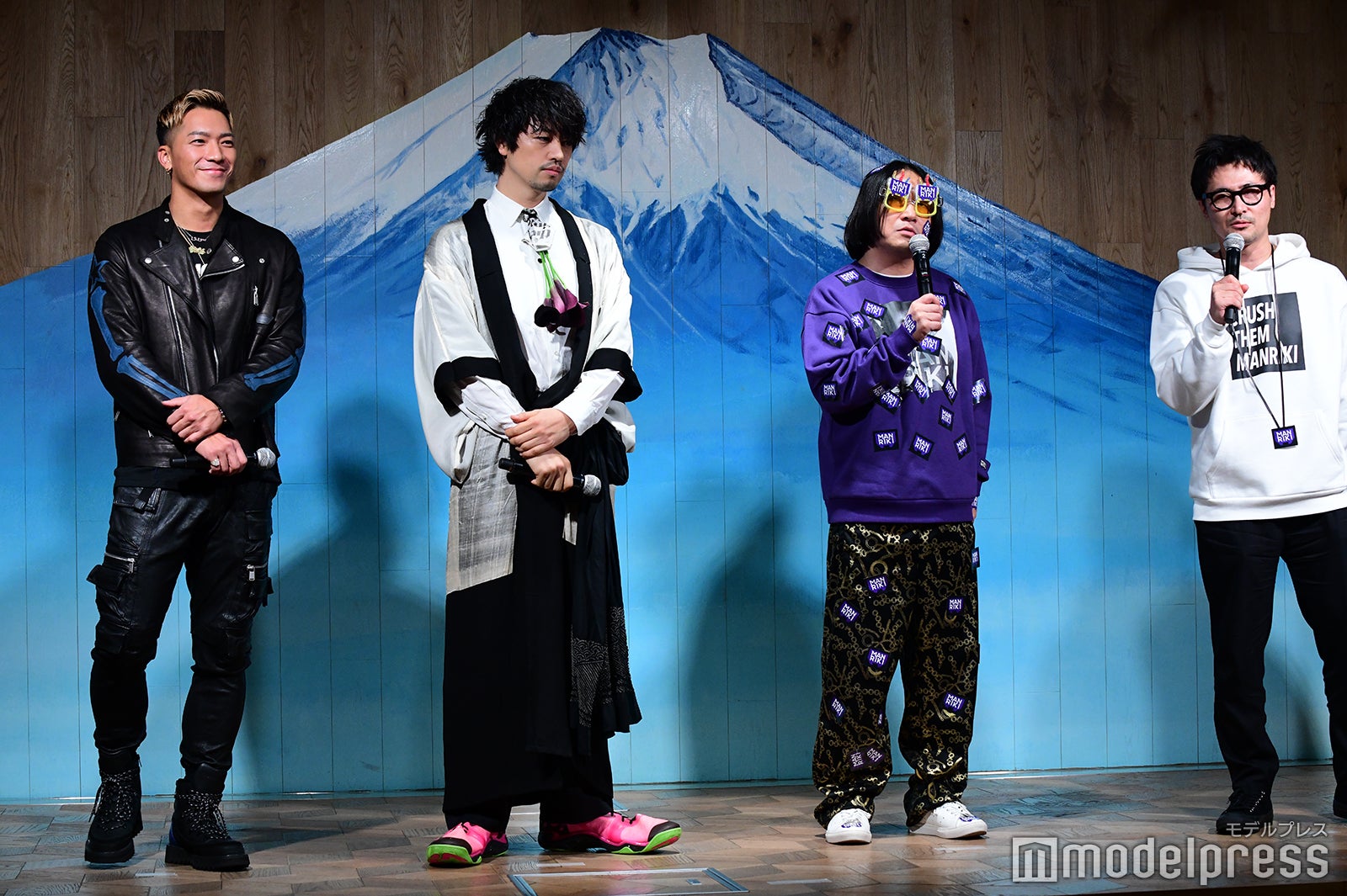 （左から）SWAY、斎藤工、永野、清水康彦監督（C）モデルプレス