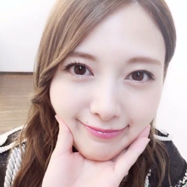白石麻衣ら乃木坂46がネットで話題の あごのせ動画 神企画 にファン絶賛の声 モデルプレス 白石麻衣ら乃木坂46がネットで話題の あごのせ動画 神企画 にファン絶賛の声 モデルプレス