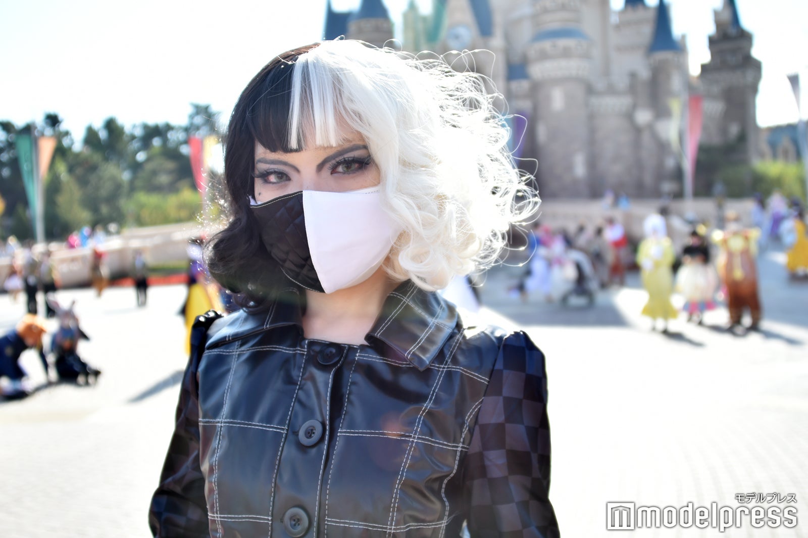 映画『クルエラ』のクルエラ（Ozakiさん）（C）モデルプレス（C）Disney