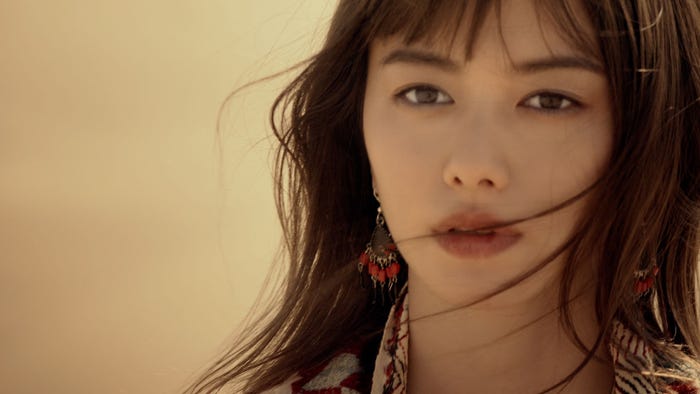 山本舞香/新CM「OASIS」篇より(提供写真)