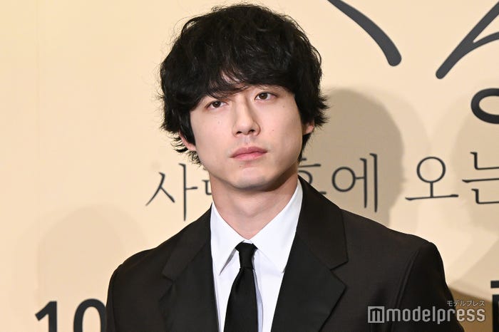 坂口健太郎(C)モデルプレス