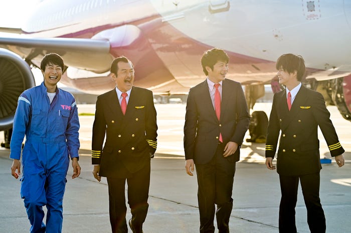 戸次重幸、吉田鋼太郎、田中圭、千葉雄大(C)テレビ朝日